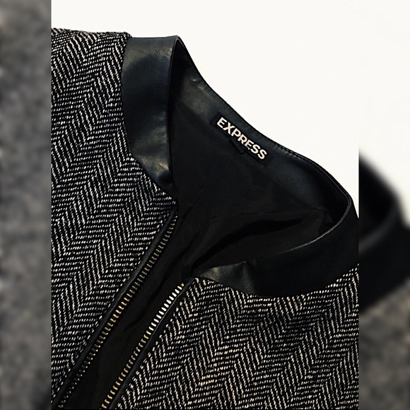 Cropped Bomber Jacket - Picture 3 of 3